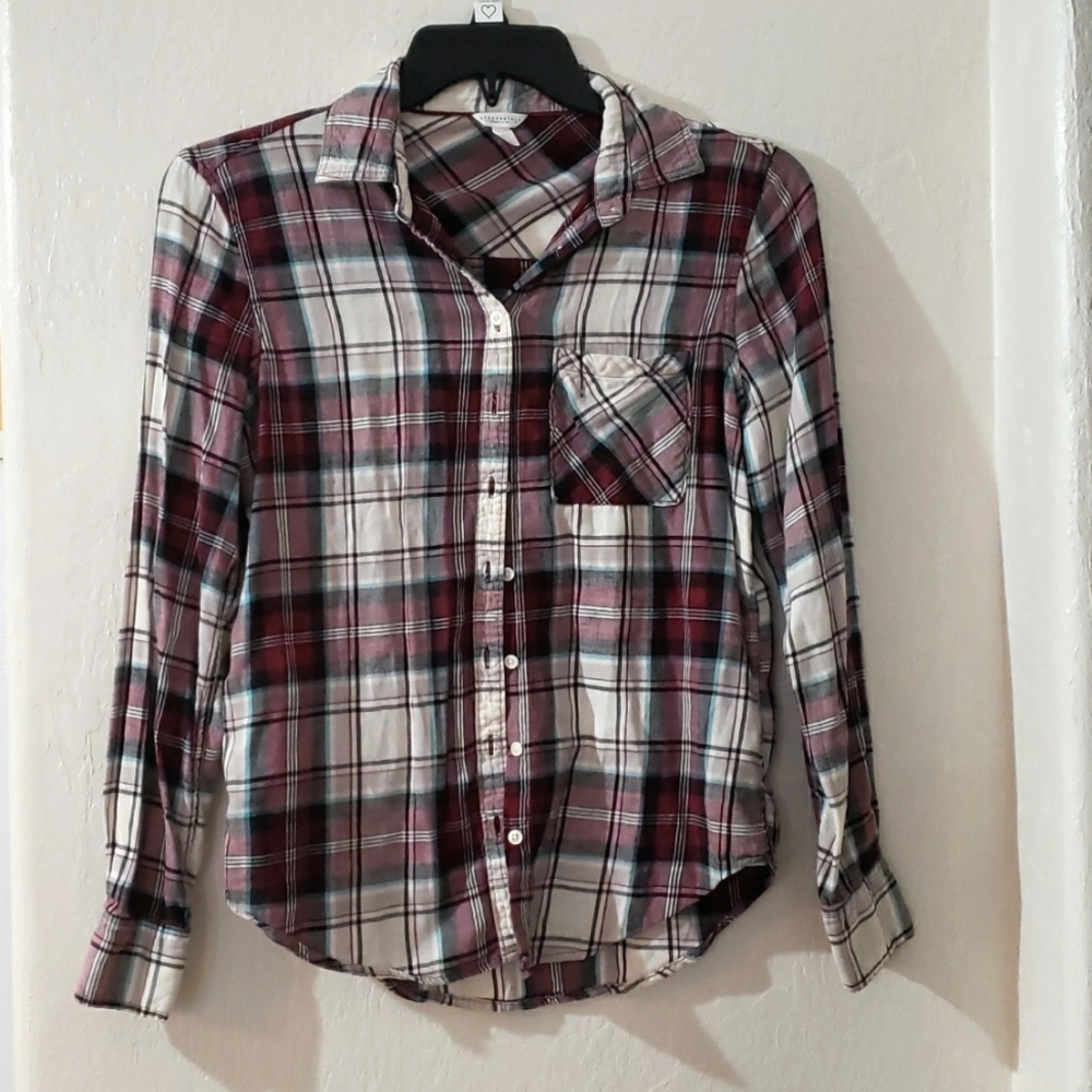 Aeropostale Red Plaid Long Sleeve Women's Flannel Medium
